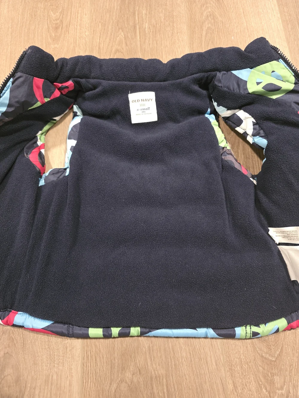 Old Navy Girls Peace Sign Puffer Vest Black Multicolor Pink Fleece Lined XS 5